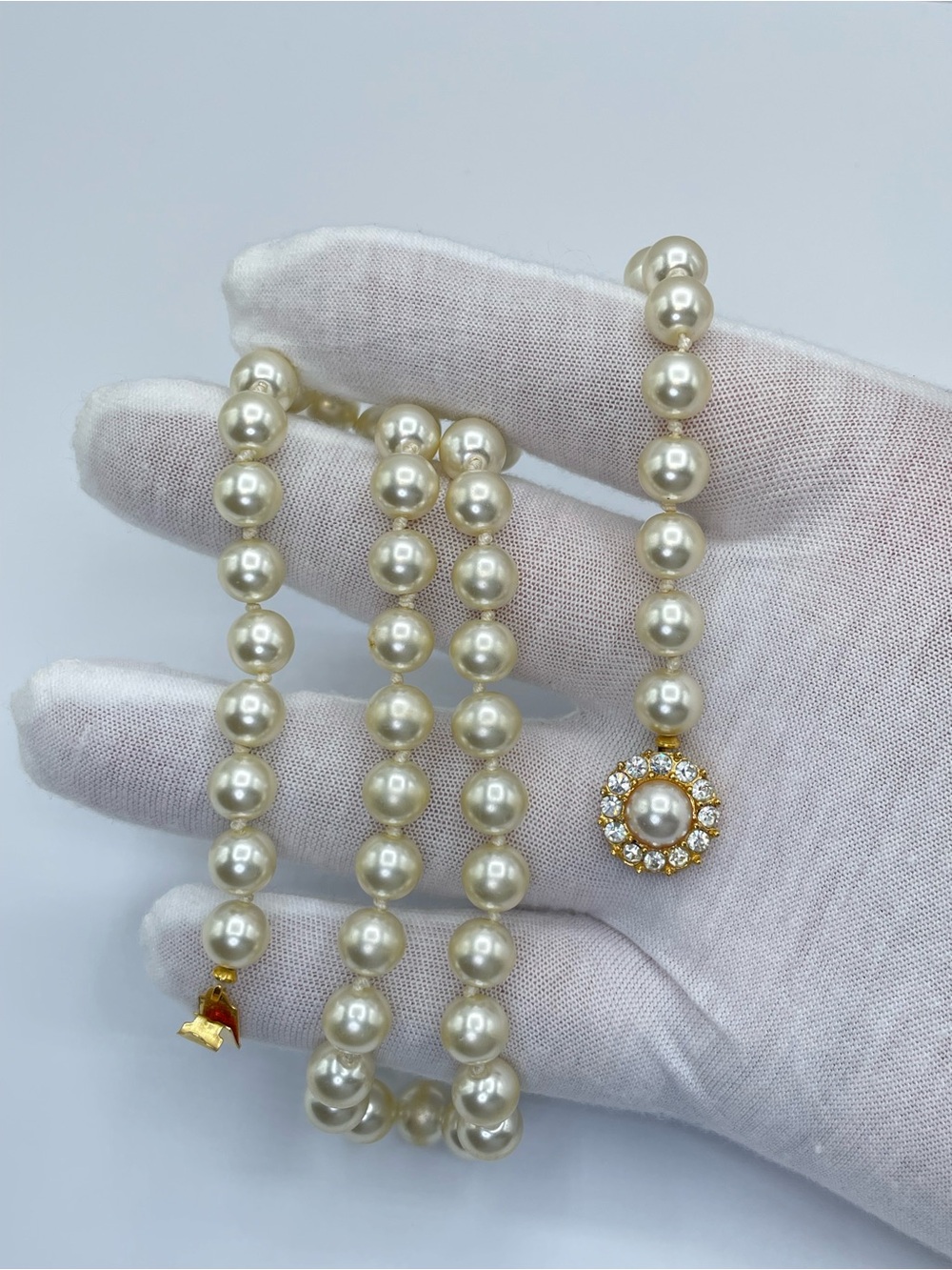 Faux Pearl Necklace Crystal Rhinestone Halo Clasp Gold Tone Classic Bridal